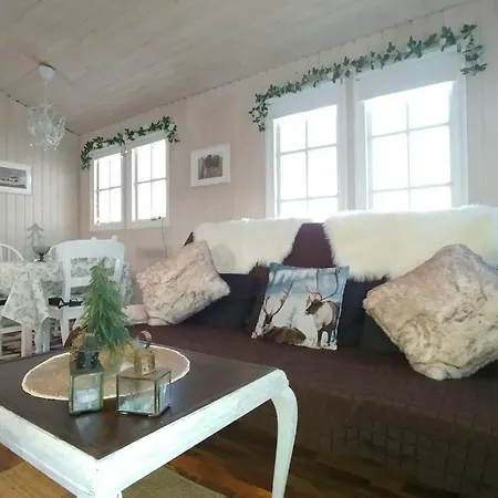 Cosy Cottage-Alfabakki-With Hot Tub Stori-Bakki Exterior photo
