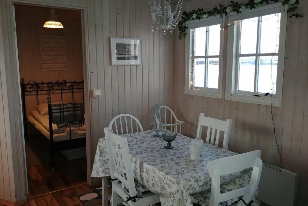 Cosy Cottage-alfabakki-with Hot Tub Holiday home Stori-Bakki