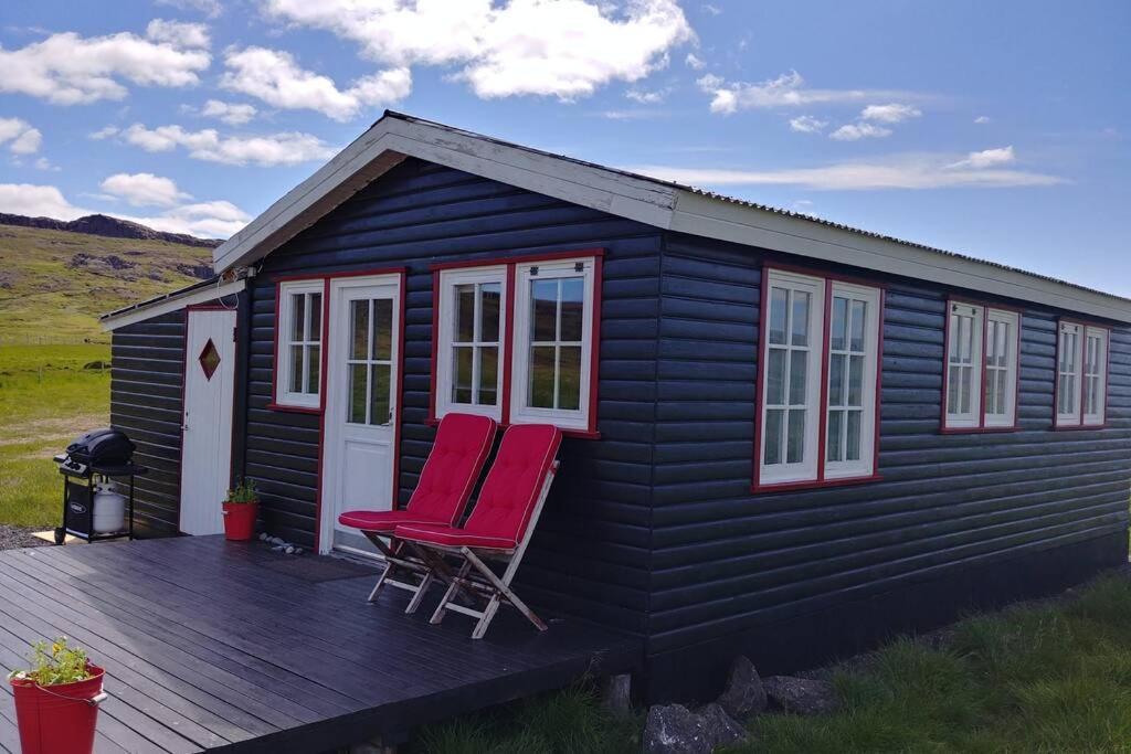 Cosy Cottage-alfabakki-with Hot Tub Stori-Bakki